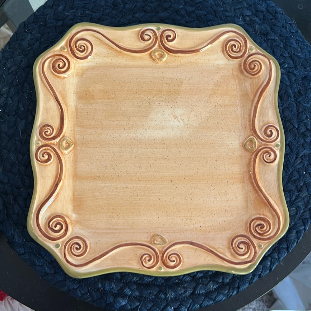 Medici Tabletops Unlimited  Dinner Plate